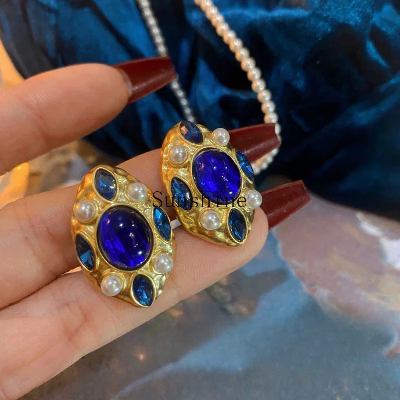 Hong Kong style sapphire blue pearl horse eye retro earrings women, high-end medium and ancient temperament earrings