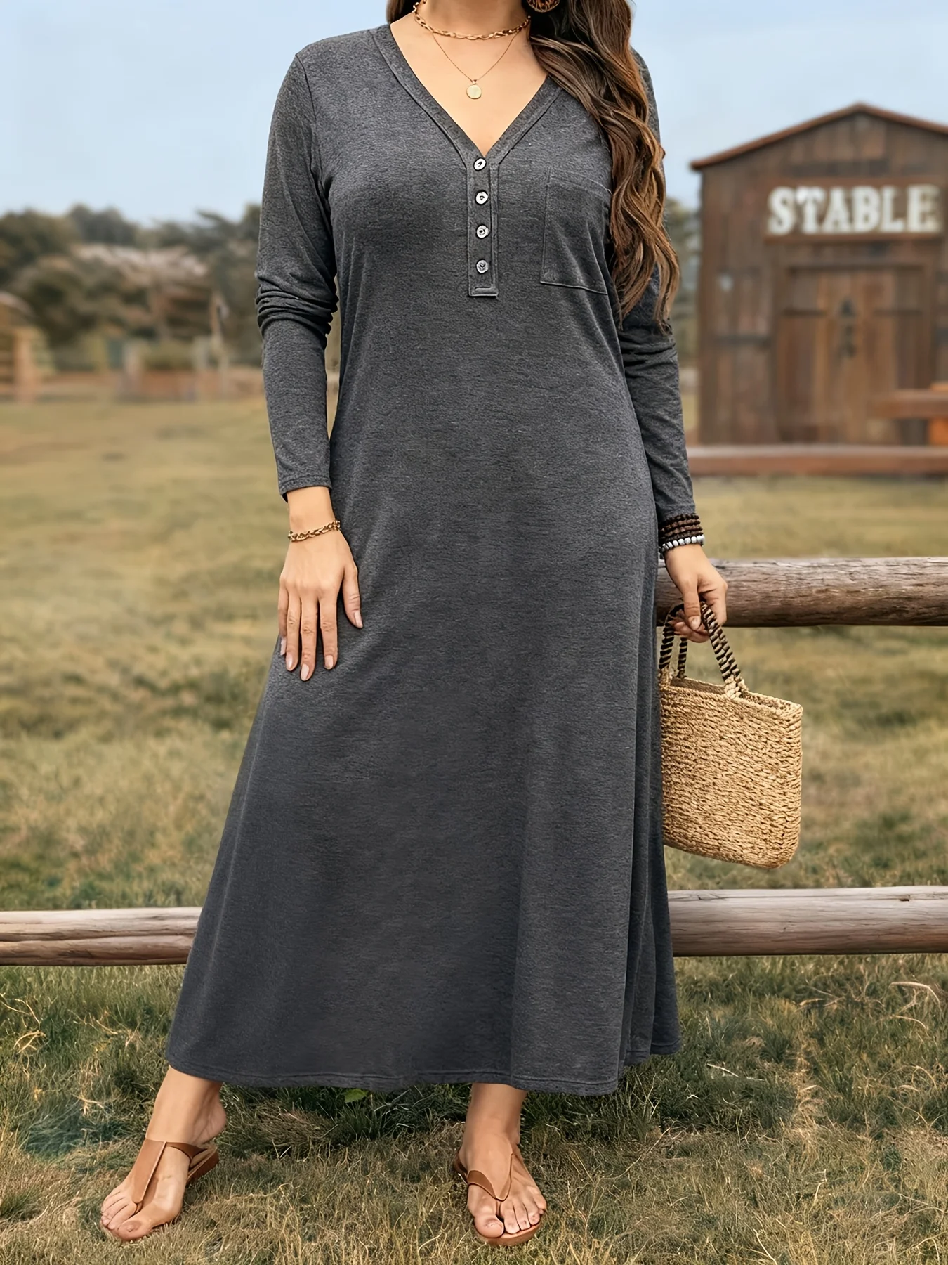 Vestido Maxi Elegante de Talla Grande, Cuello en V, Estilo Henley, Suave, Casual, Estilo Resort