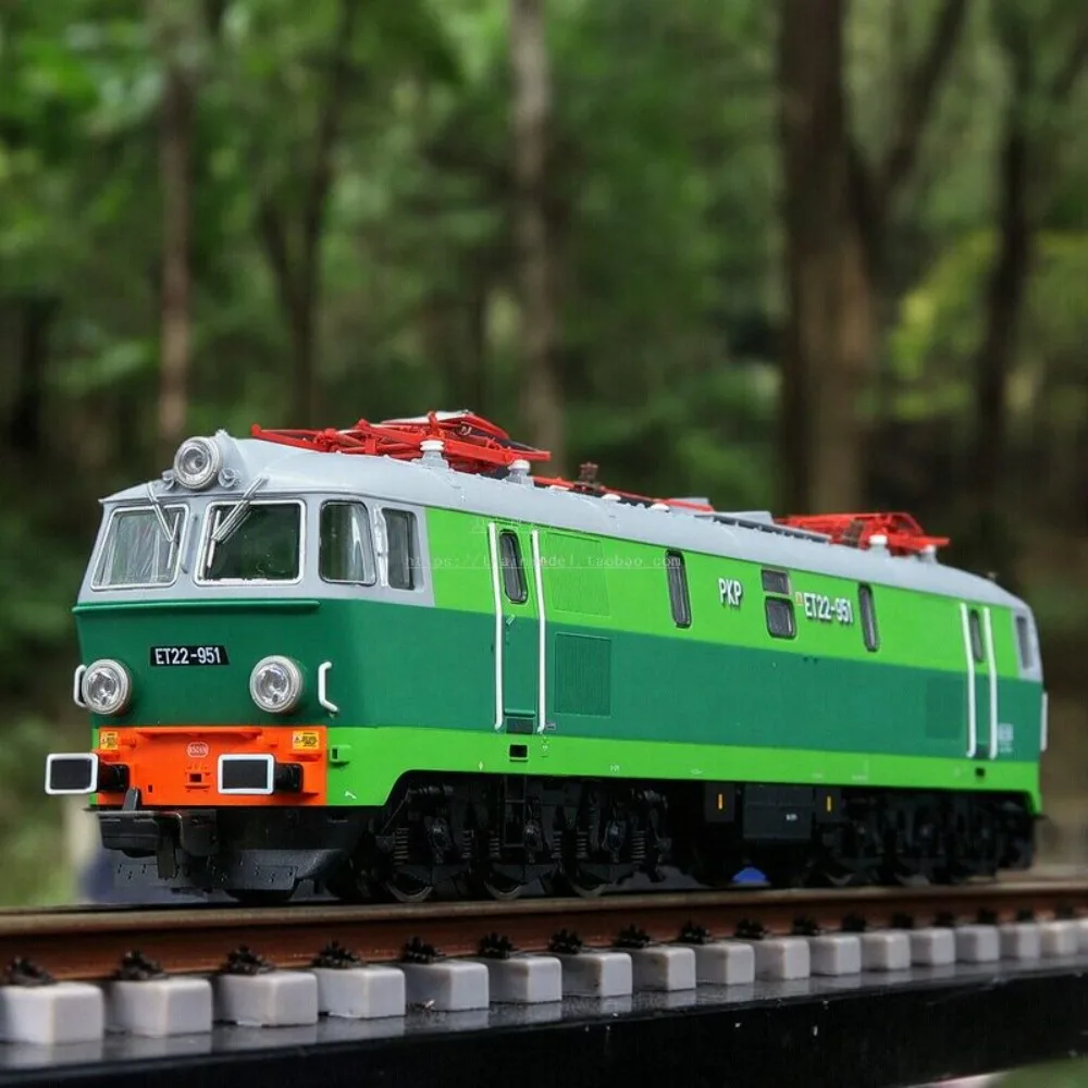 PIKO HO Type 1/87 Model Train ET22 Diesel Locomotive with Digital Sound Effects 96338 Green Toy Train aldult Toy Gift