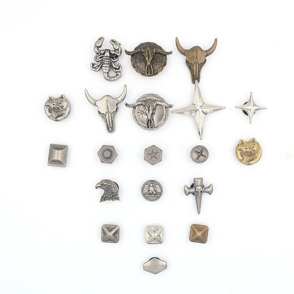 Shoe Charm 크록스 참 Accessories Shining Stars Eagle Buffalo Cat Scorpion Украшения Snap-in Metal Sandals Adornos 1 Set 20 Pieces