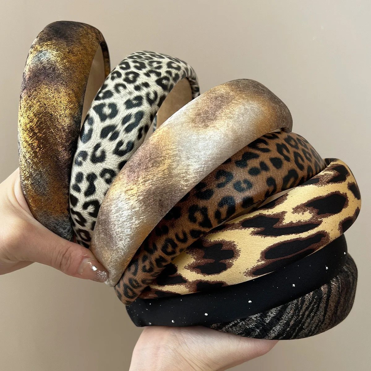 

NEW Vintage Leopard Print Sponge Hairband for Women Elegant Hair Ornament Headband Hair Hold Head Band Fashion Hair Accessories
