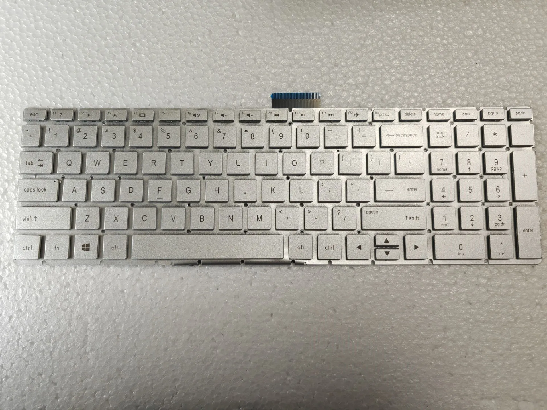 

US Silver Keyboard for HP 15-BS TPN-C129 C130 Q192 Q193 Q191 Q222 Q230 Q201 17-AK 17-BS 15-BU 17-AR 15Q-BY NO Backlit