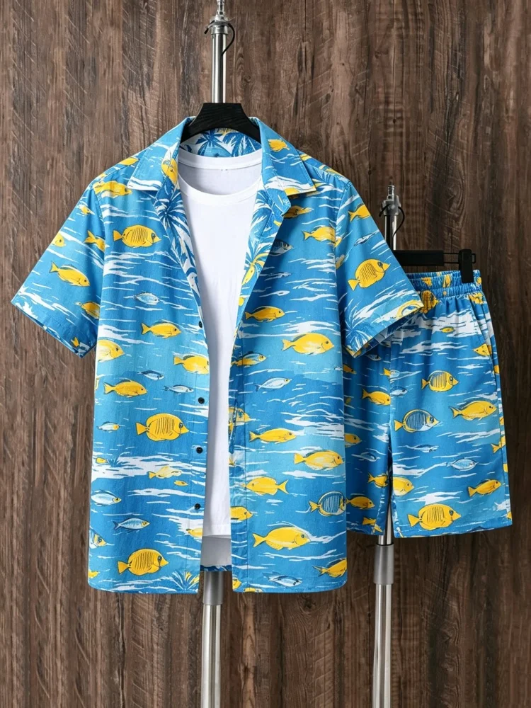 

Men's Short Sleeve Shirt & Shorts Set, Loose Comfort Blue Tropical Fish Print Casual Summer Outfit