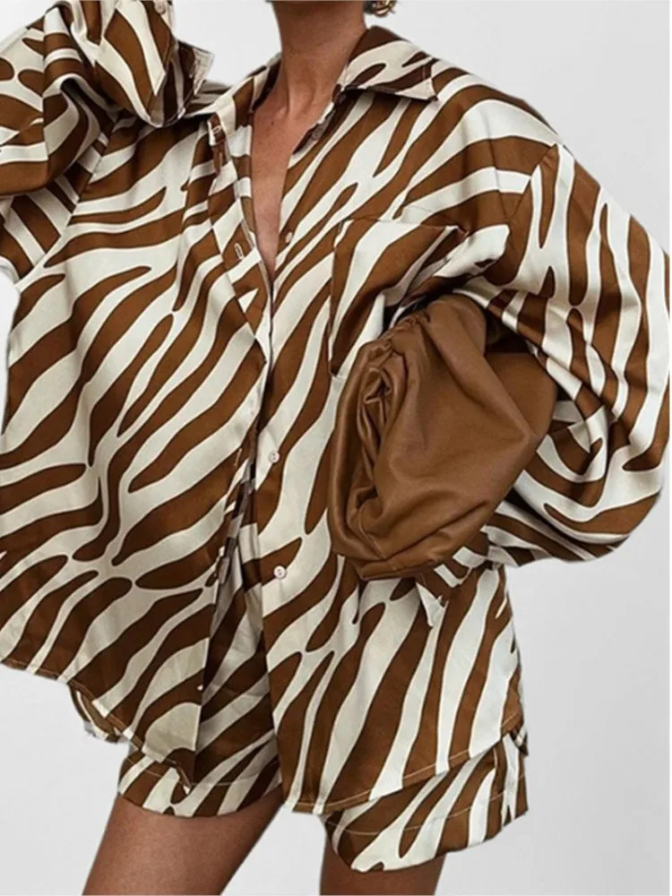

Fashionable Loose Striped Print Button 2 Piece Set For Women 2026 Elegant Long Sleeve Shirt High Waist Shorts Suit For Women