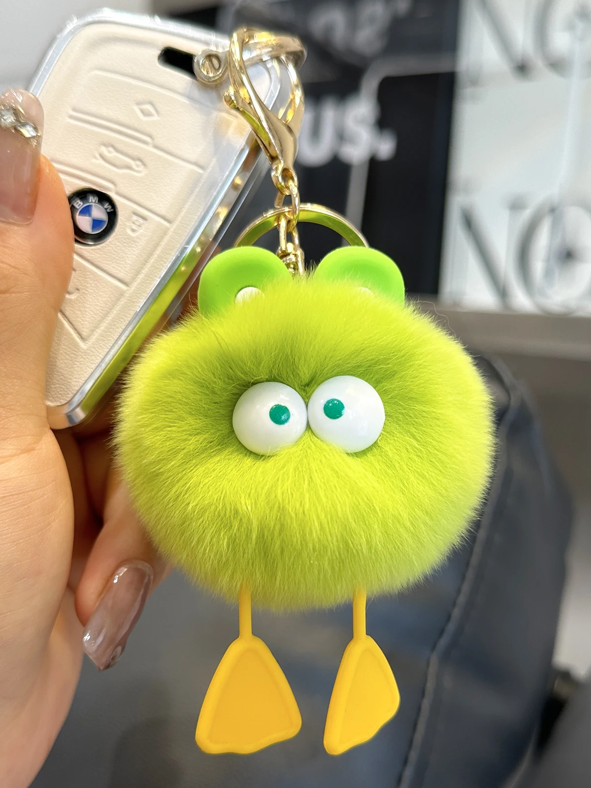 New Cute Rabbit Fur Ball Keychain Car KeyRing Pendant Plush School Bag Pendant Gift Kawaii Backpack Keychains Accessories