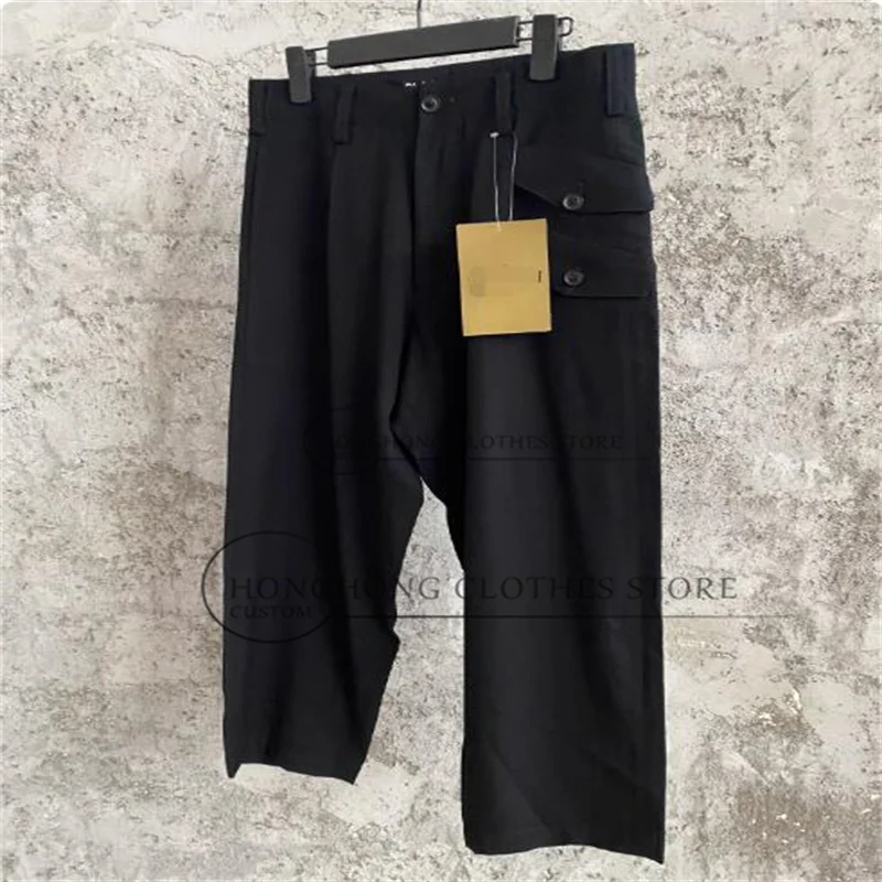 Japanisches Originaldesign, gerade geschnittene Freizeithose – schwarze, vielseitige Hose mit Knopfverzierung, Plus-Size, lange Hose für Herren