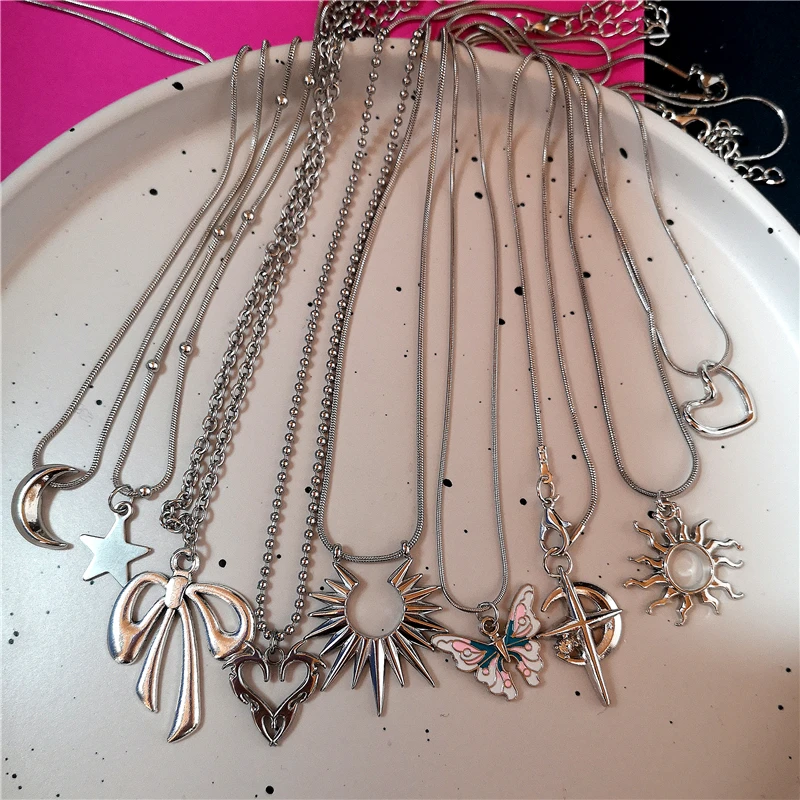 Gothic Punk Bow Heart Sun Star Moon Pendant Snake Chain Necklace Men Women Hip Hop Vintage Y2K EMO Grunge Jewelry Accessories