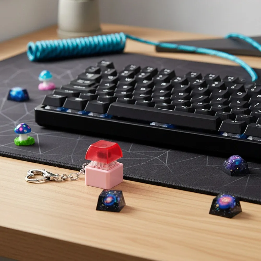 New DIY Keyboard Fidget Keychain Without Light Keycap Finger Keyboard Caps Relief Stress Keys Button Clicker