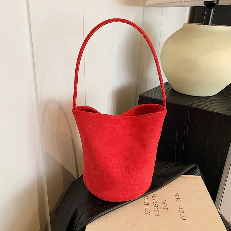 Solid Color Velvet Material Product Bucket Shoulder Bag 2024 New Hasp High Beauty Fashion Handbag Soft Versatile Simple Tote Bag