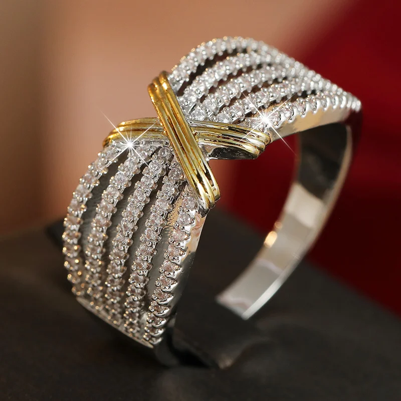 Women's Interwoven Design Exquisite Luxury Ring Synthetic Zircon Fully Embedded Sparkling Ring Banquet Party Charm Jewelry