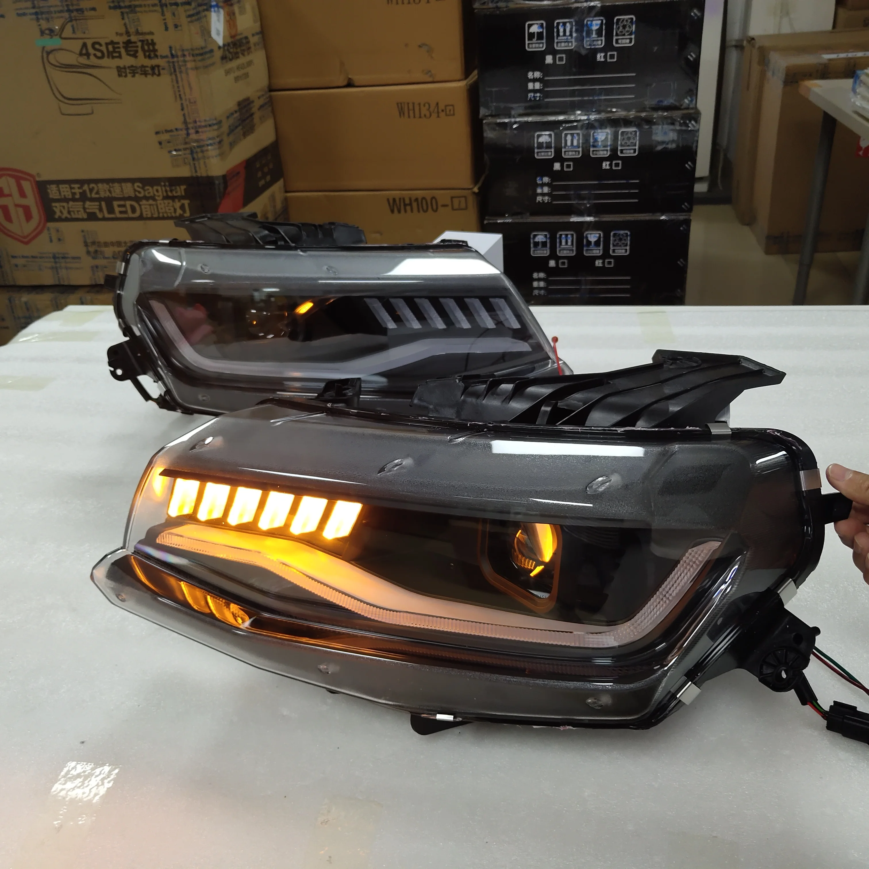Per Chevrolet Camaro LED Head Light 2016-2019 Auto originale HID Versione SN