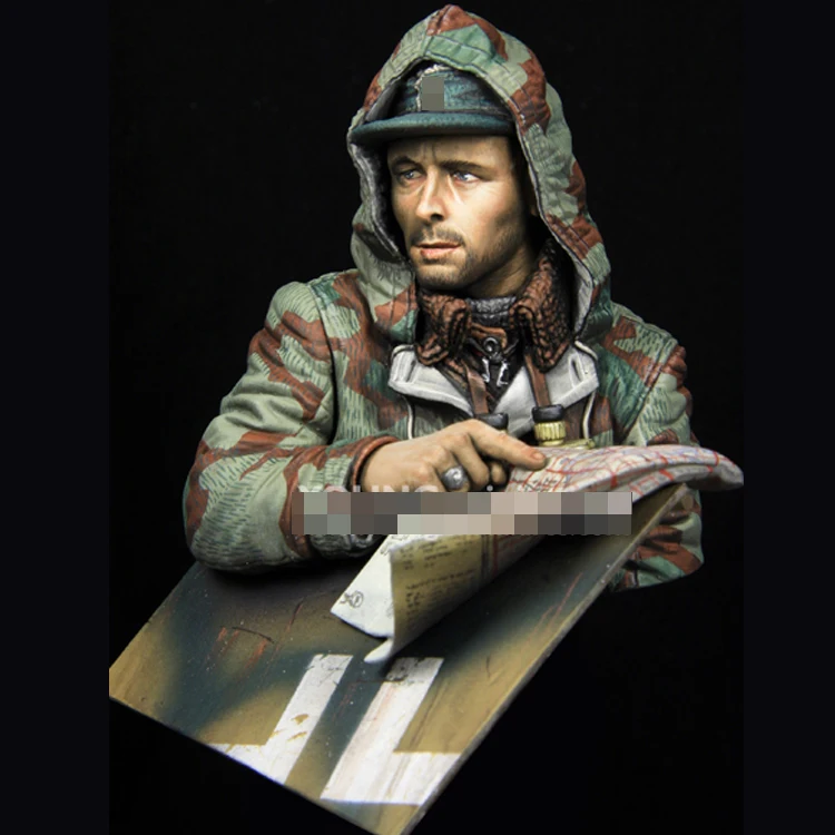 Модель грудь из смолы 1/10 г., офицер по сборке и неокрашенному моделям Kampfgruppe, Россия 1943