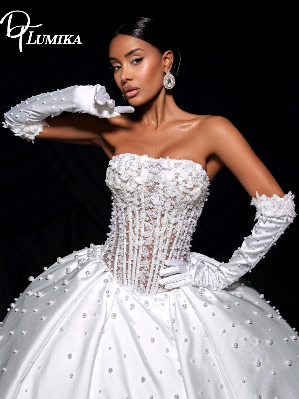 

Luxury Strapless Ball Gown Wedding Dress 2026 Romantic Sweetheart Sheer Lace Corset Bodice Beaded Bride Dress Vestido De Novia