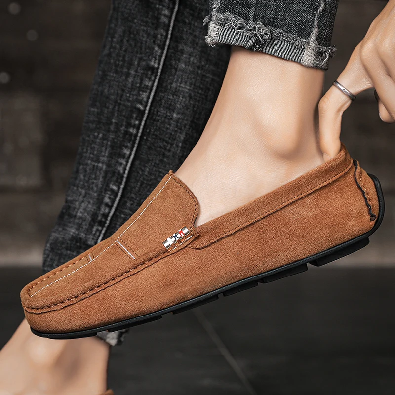 

Spring New Men Velvet Handmade Leather Shoes High Quality Designer Loafers Soft Sole Comfortable Fit Luxury Casual Driving Shoes