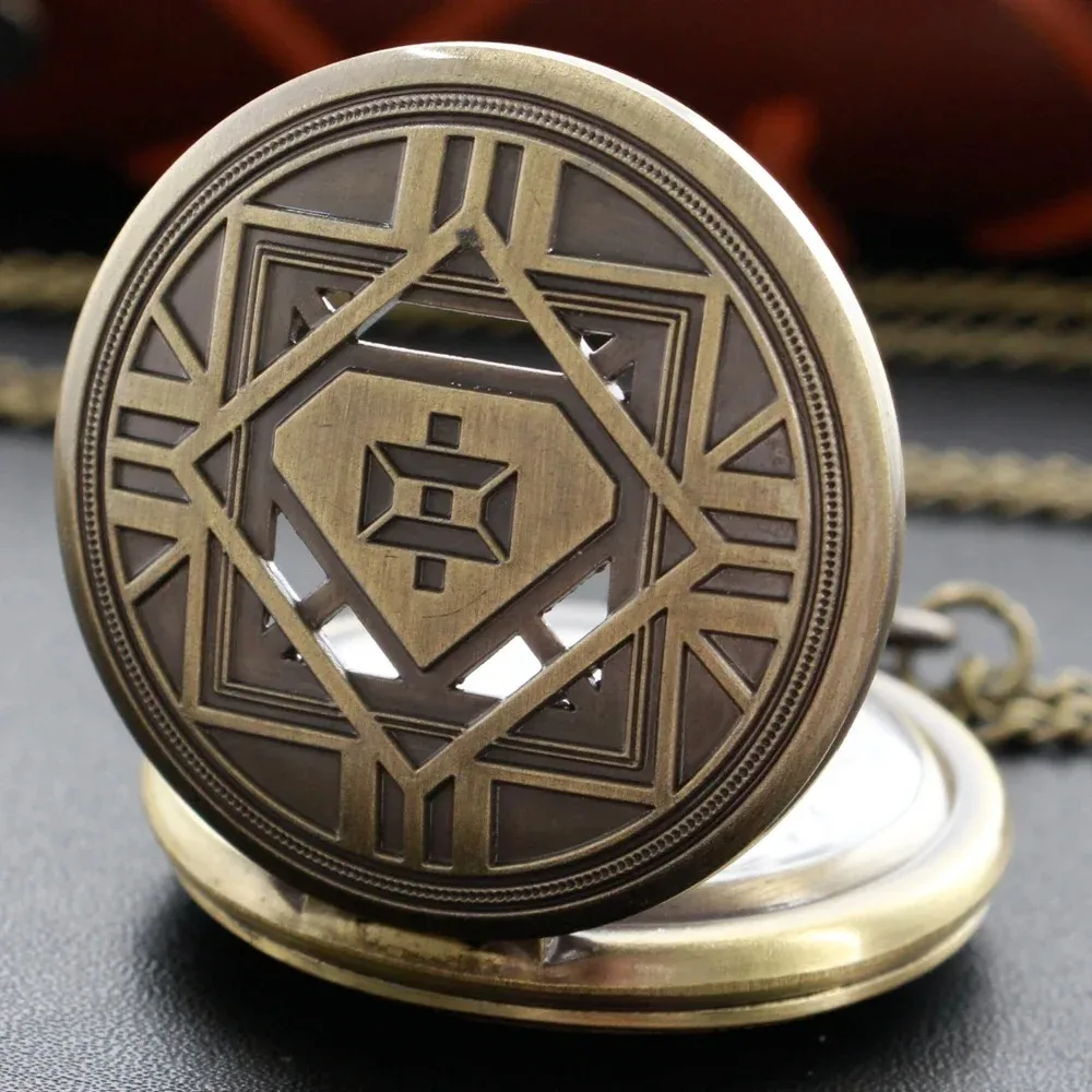 New Vintage Chinoiserie Hollow Quartz Pocket Watch Fashion Arabic Digital Necklace Pendant Chain Men's and Women's Gifts