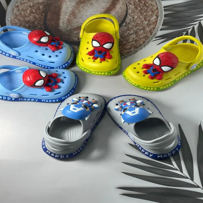 

Детские сандалии с отверстиями Disney, летние домашние тапочки для мальчиков, тапочки с рисунком Человека-паука, детские подарки, пляжная обувь, размер 18-29