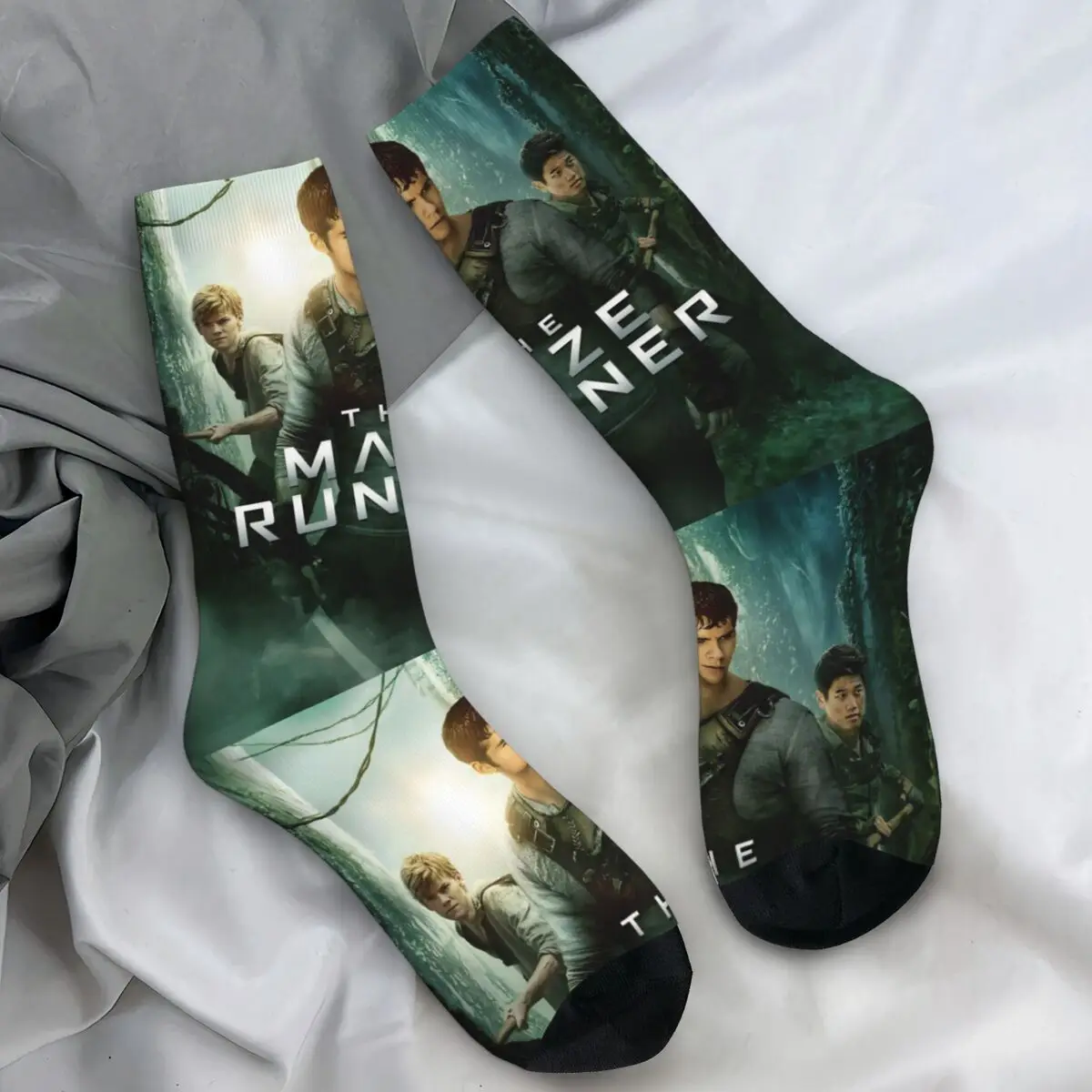 

The Maze Runner American Science Fiction Film Stockings Fashion Socks Winter Anti Sweat Socks Men Running Sports Quality Socks