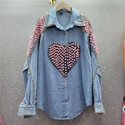 Giacca da donna in denim blu primaverile Rivetto con perline e perline Modello a cuore Giacche di jeans a maniche lunghe larghe casual Streetwear femminile