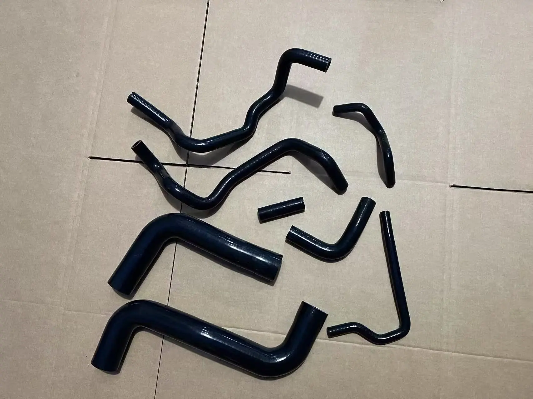 

Silicone Coolant Radiator Hose For Subaru Outback Legacy 2.5L 2013 2014