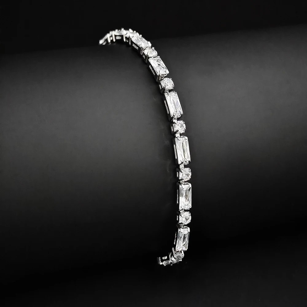 2024 New Arrival Luxury Round Rectangle Bridal Bracelet Bangle for Women Anniversary Free Shipping Items S8165