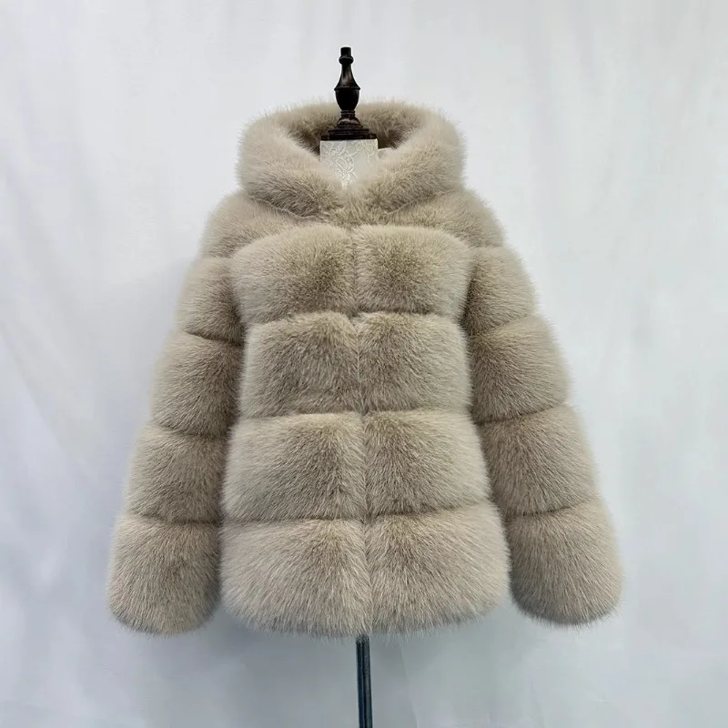 Luxury Women's Clothing Autumn Winter New Faux Fox Fur Jacket Fur Coats Patchwork Hooded Women's Warm Fur Coats Comfortable