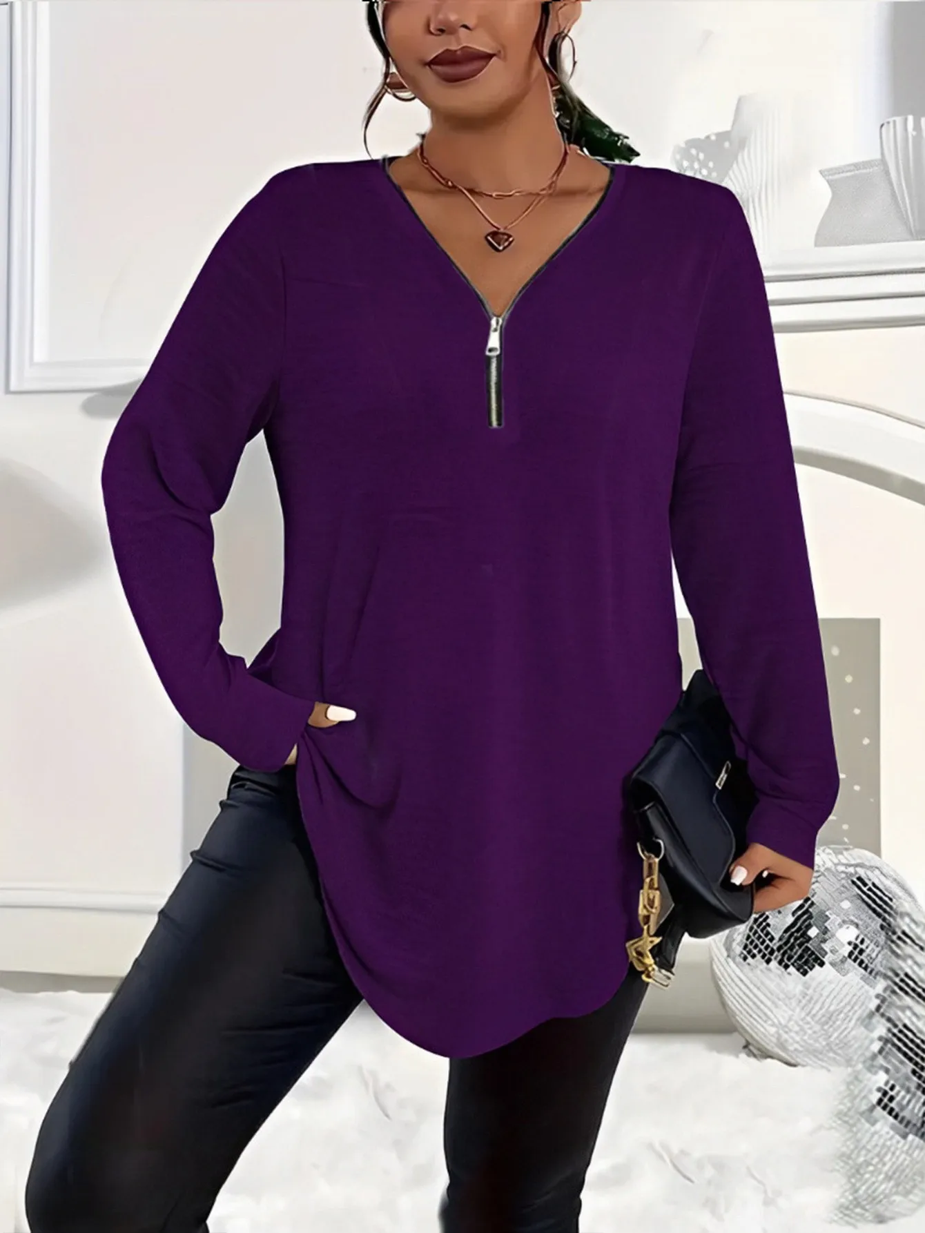 เสื้อแขนยาวคอวีทรงหลวมแบบใหม่สำหรับผู้หญิงไซส์ใหญ่  สำหรับฤดูใบไม้ร่วง  พร้อมชายเสื้อโค้ง  สไตล์ลำลอง