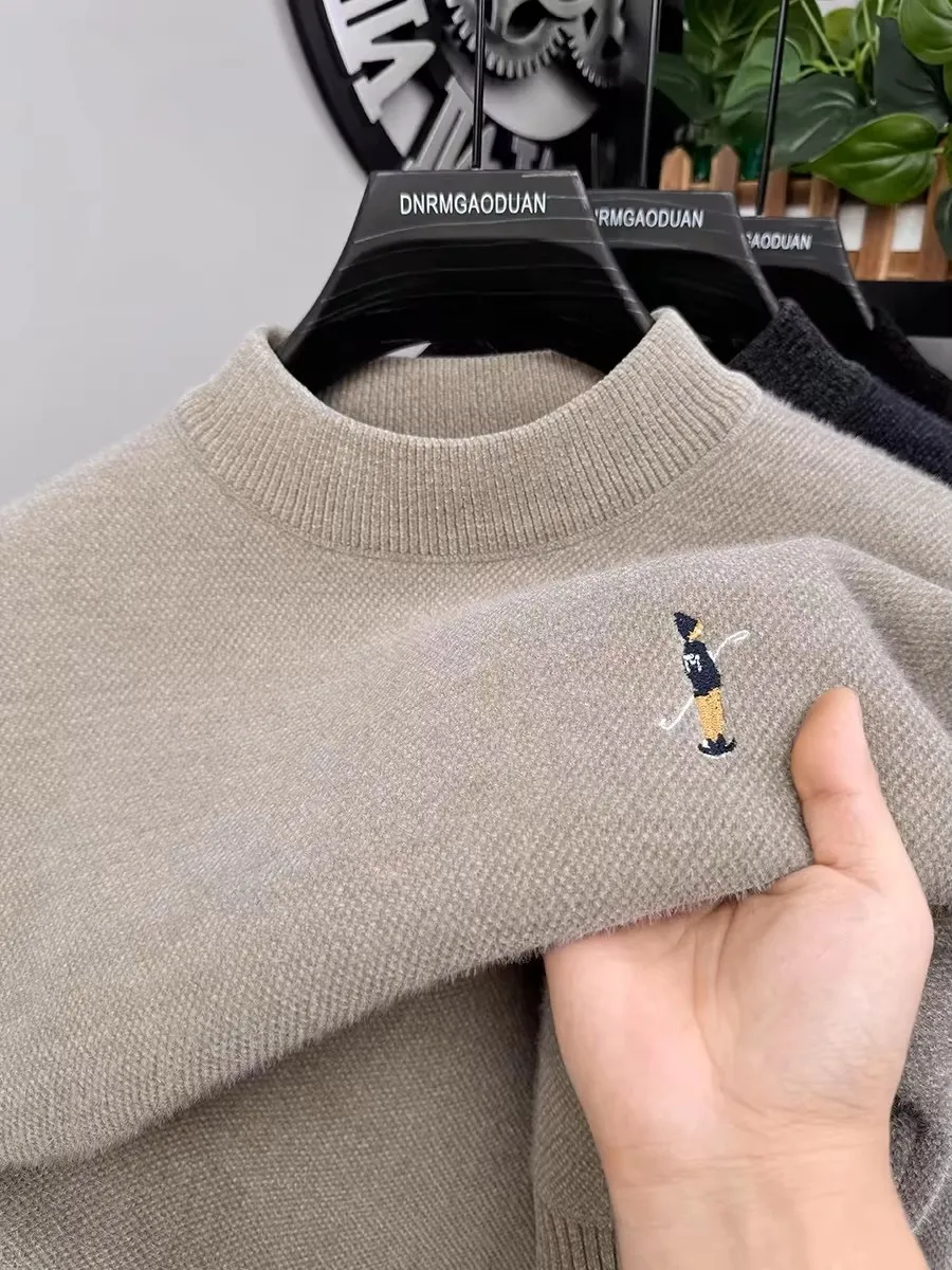 Zaawansowana moda postać z kreskówki haftowany sweter męski z okrągłym dekoltem zimowa luksusowa marka ciepły i aksamitny gruby sweter z dzianiny