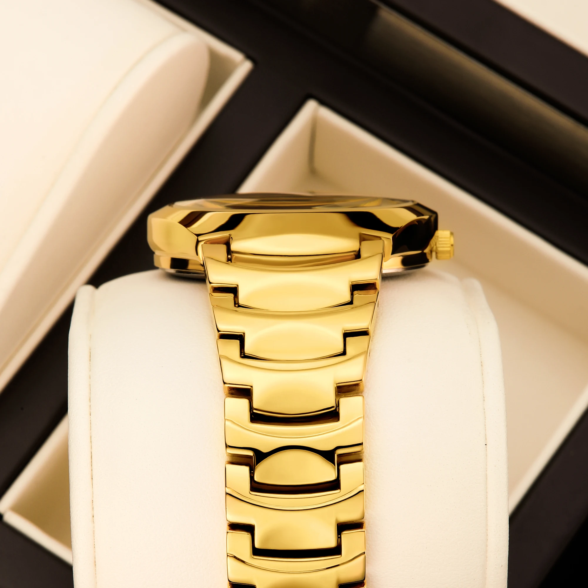 ساعة كوارتز رجالية فاخرة على طراز الأعمال من YaLaLuSi، لمسة نهائية مطلية بالذهب، ضمان الاحتفاظ بالألوان لمدة عامين، عرض التاريخ