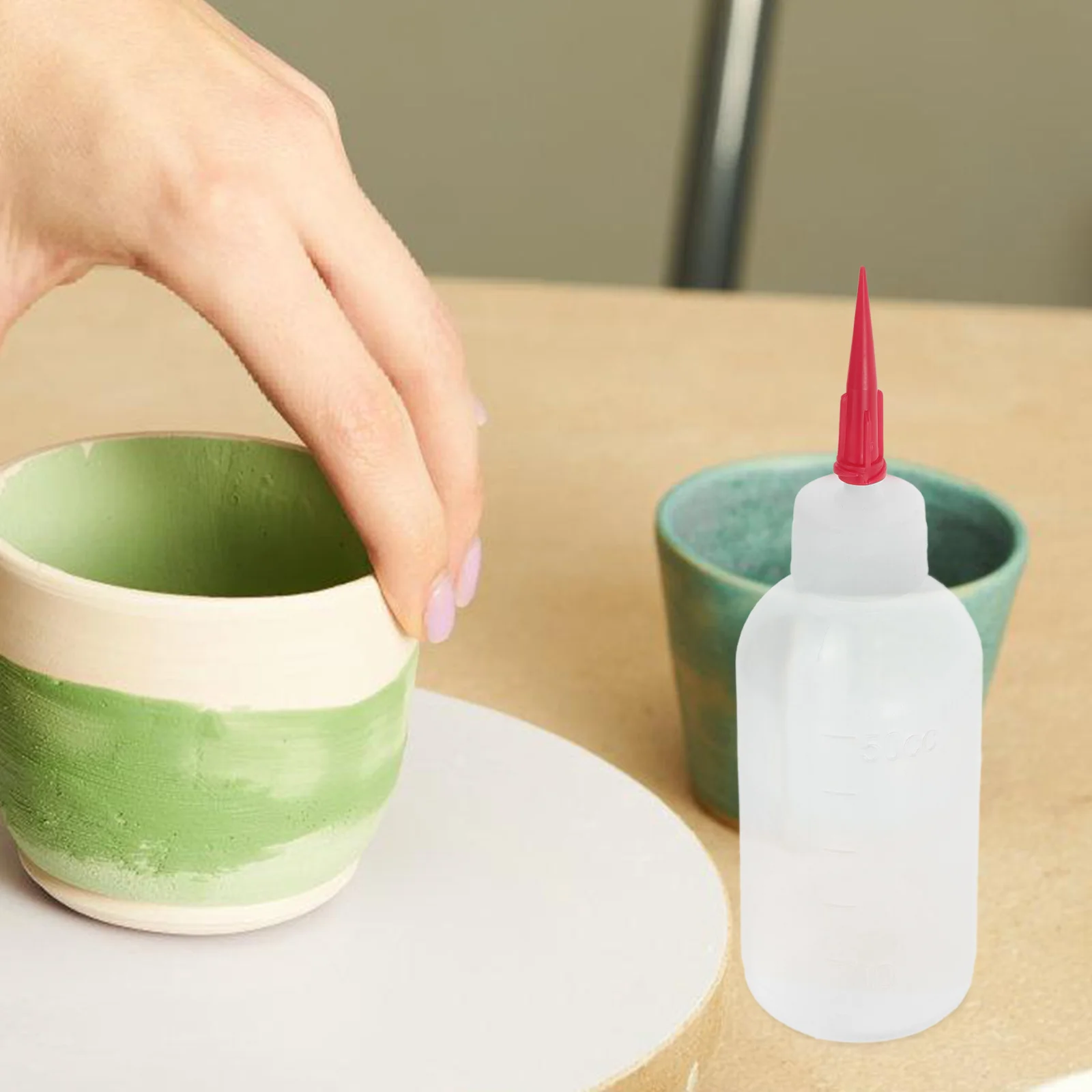 

Squeeze Glaze 50ml Ceramic Precision Applicator 1 Bottle 7 Tips Ceramic Tool Precision Applicator Pottery Craft Clay