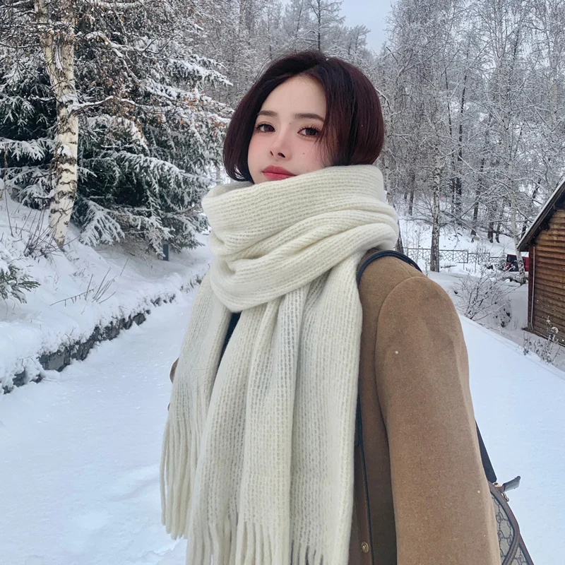 Korean Style Knitted Scarf Women\'s Winter 2024 New Solid Color Student Long Warm Neckerchief Thick Tassel Fashion Luxury