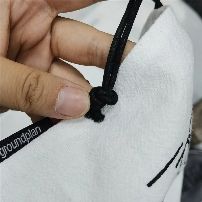 custom.Chuanghua White Muslin Cotton Recyclable Storage Packaging Bag with Wax Cord Zipper Pouch Rings and Makeup