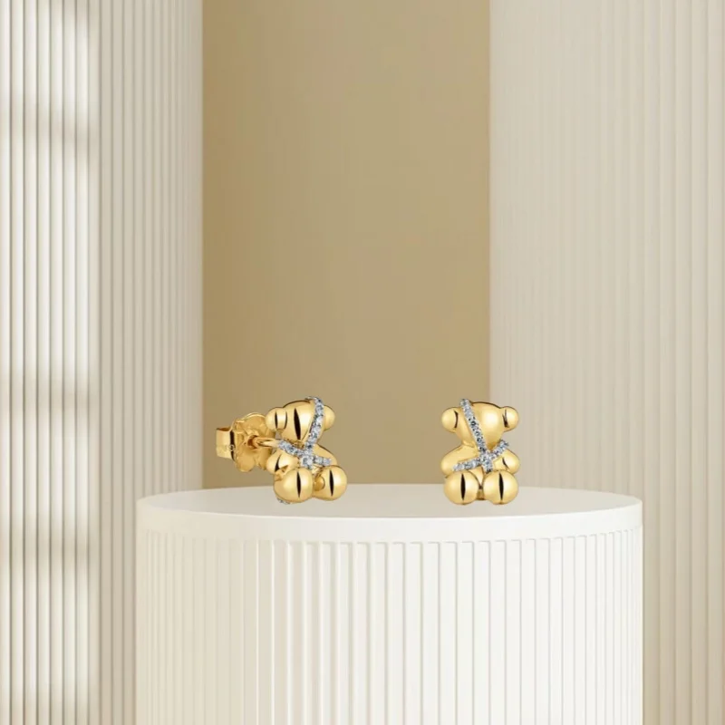 

2025 Summer Popular Home Decoration New 925 Silver Plated Gold Water Drop Zircon Earrings for Women's Artistic Charm Decoration