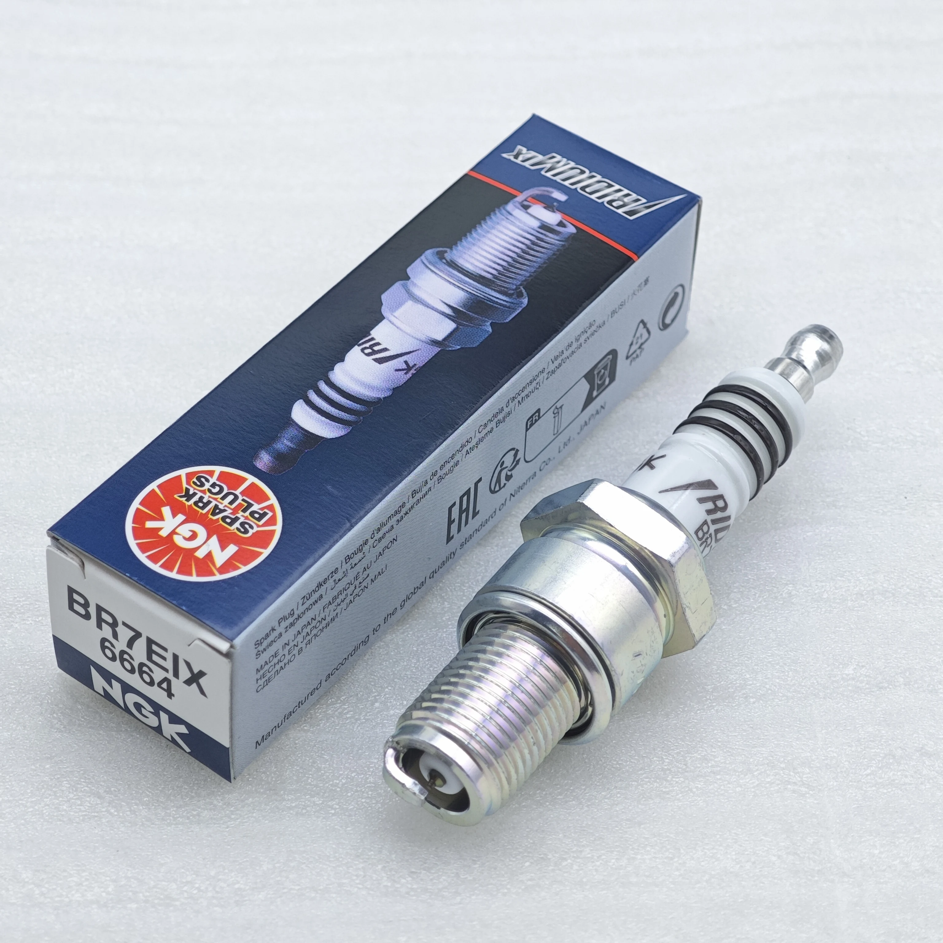 1pcs BR7EIX 6664 NGK Iridium IX Spark Plug Upgrade BR7ES B7ES