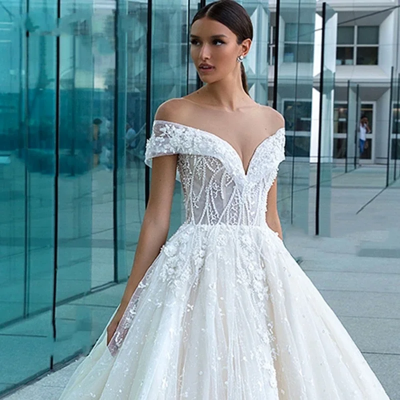 A linha vestido de casamento miçangas apliques fora do ombro vestido de noiva princesa vestido de noiva personalizado