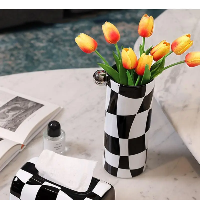 Black and White Ceramic Flowers Vase European Flower Pots Decorative Twisted Floral Arrangement Home Modern Decor