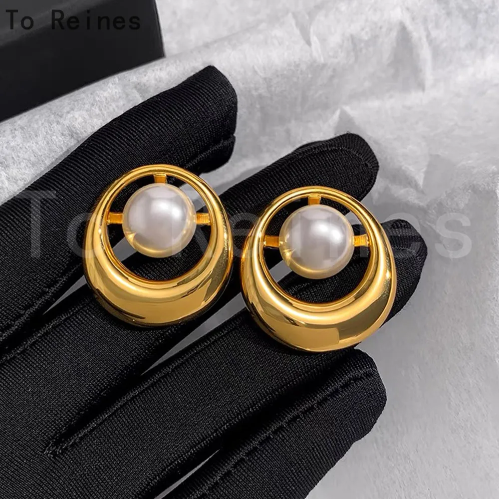 To Reines New Hollow Circle Imitation Pearl Stud Earring For Women Irregular Roundness Design Eardrop Female banquet Ear Jewelry