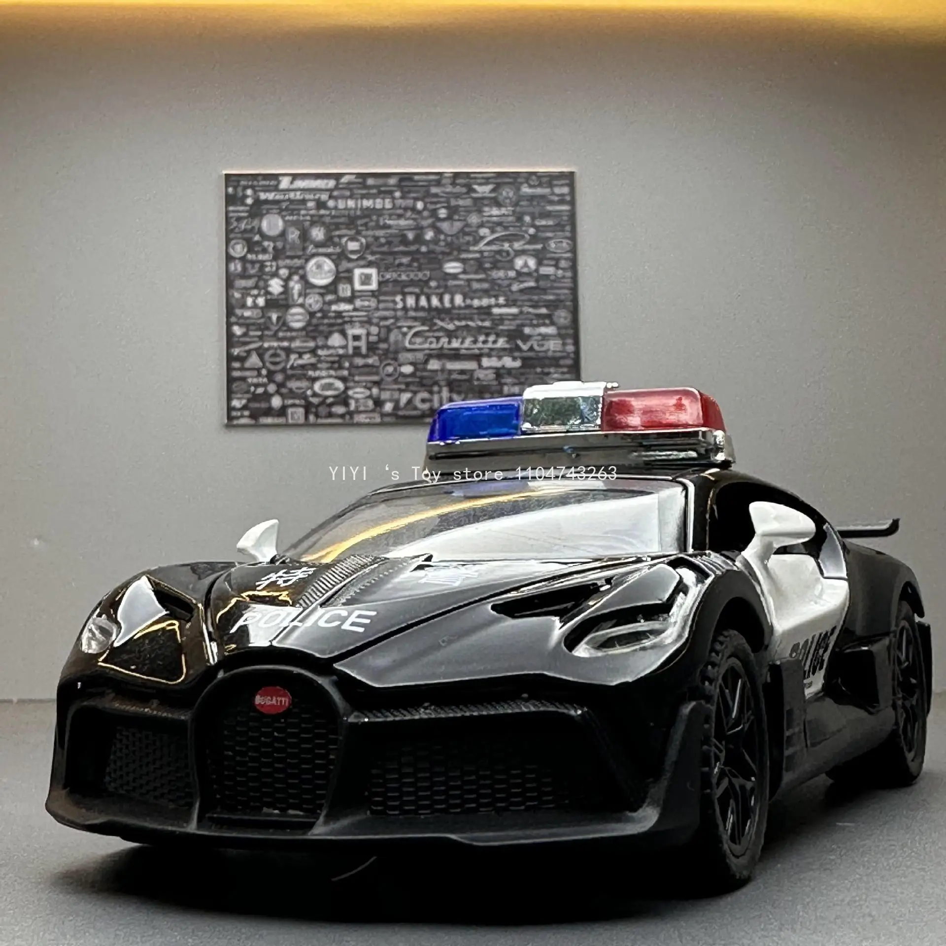 

1: 32 Bugatti police carsAlloy Models sound and light die-casting toy cars and collectible gifts A20