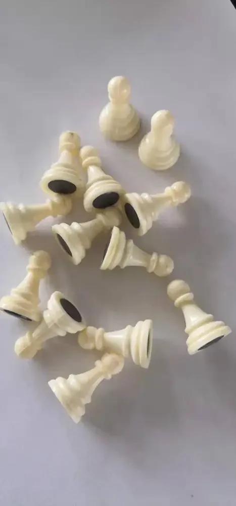 Mesin pembuat rakitan catur