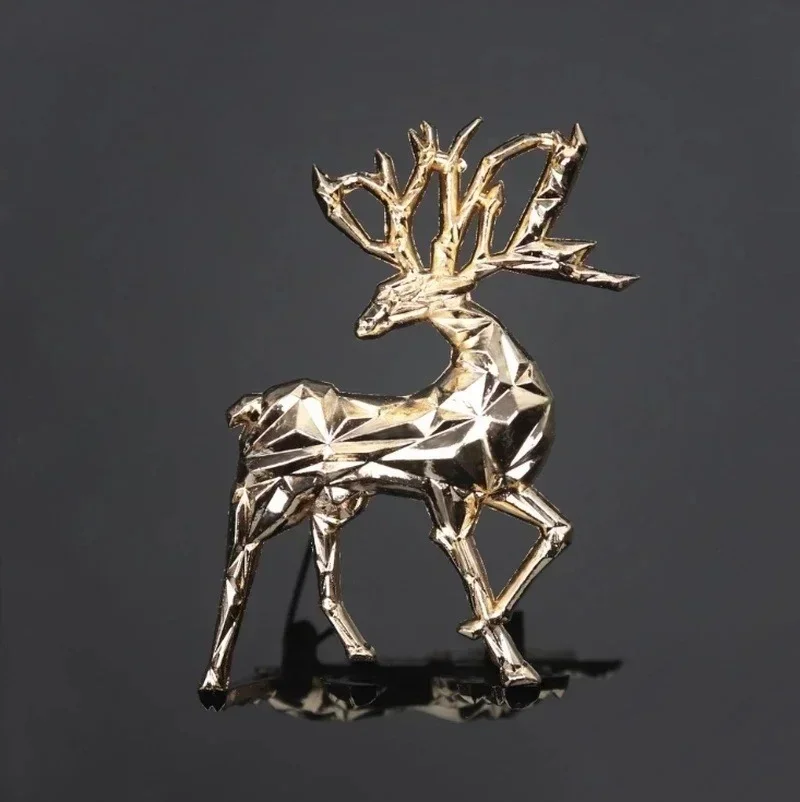 Cute Creative Deer Brooch European and American Christmas Deer Animal Chest Flower Women's Clothing Accessories Clothes Decor