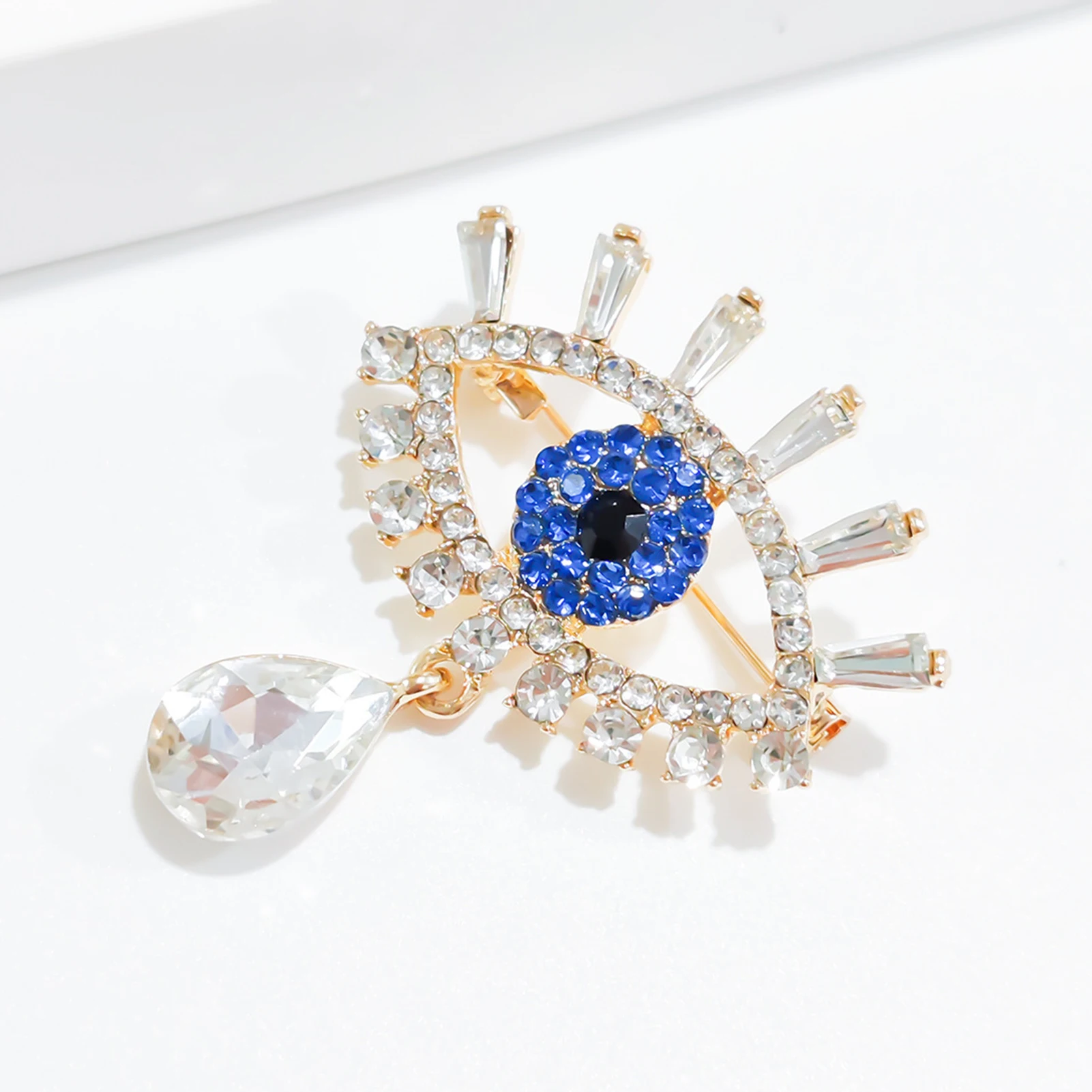 Evil Eye Brooch Blue Crystal Rhinestone Lapel Pin Elegant Design Fashion Accessory for Women Jewelry Gift