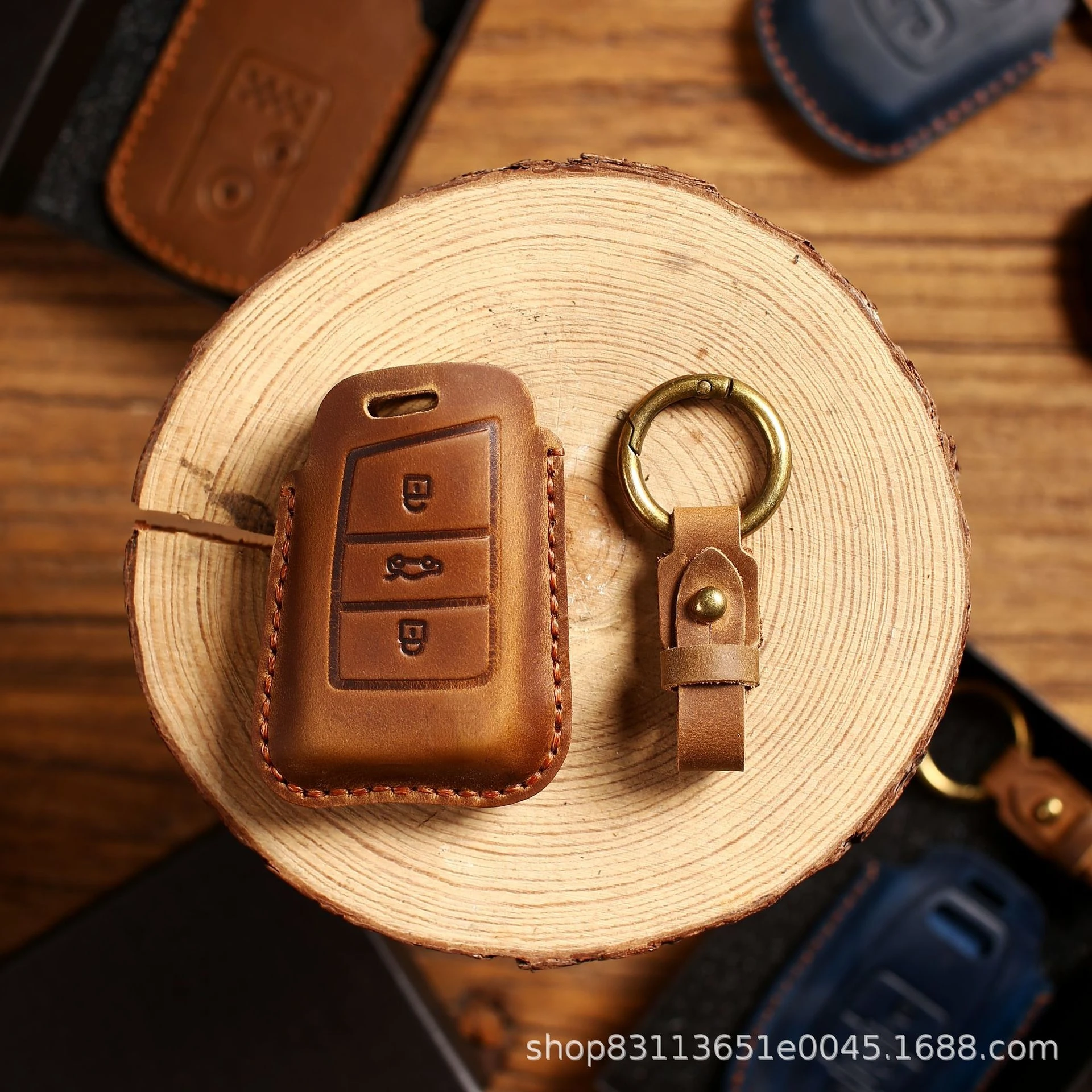 Handmade Leather Car Key Fob Case Cover for VW PASSAT B8 Arteon Atlas New Jetta Skoda Kodiaq Superb A7 Auto Accessories Chain