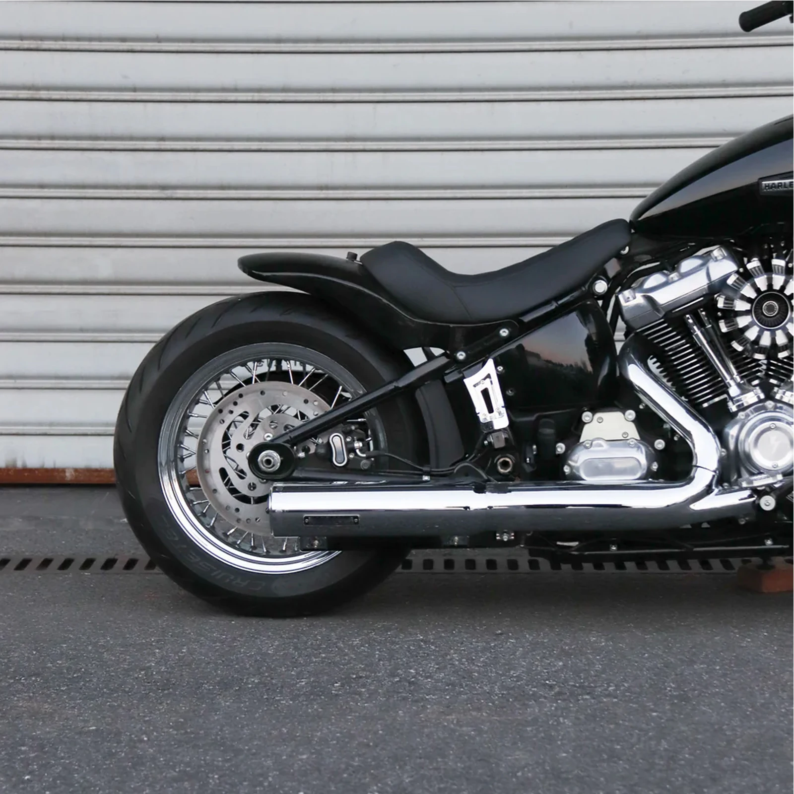 Slip-on Short Mufflers Exhaust Pipe Deep Sound Fits For Harley Street Bob Heritage Classic Low Rider S Low Rider ST 2025-2026