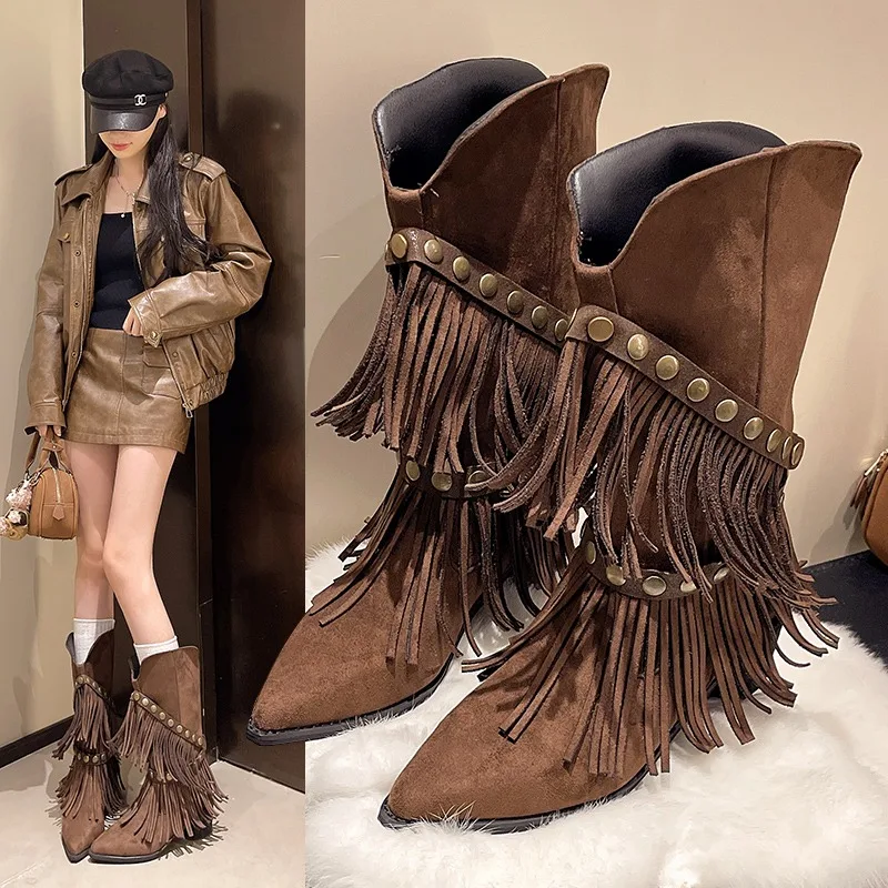 

2025 New Women's Suede Western Cowboy Mid Calf Boots Fashionable Boots Fringe Studded Strap Detail Chunky Block Heel Boots