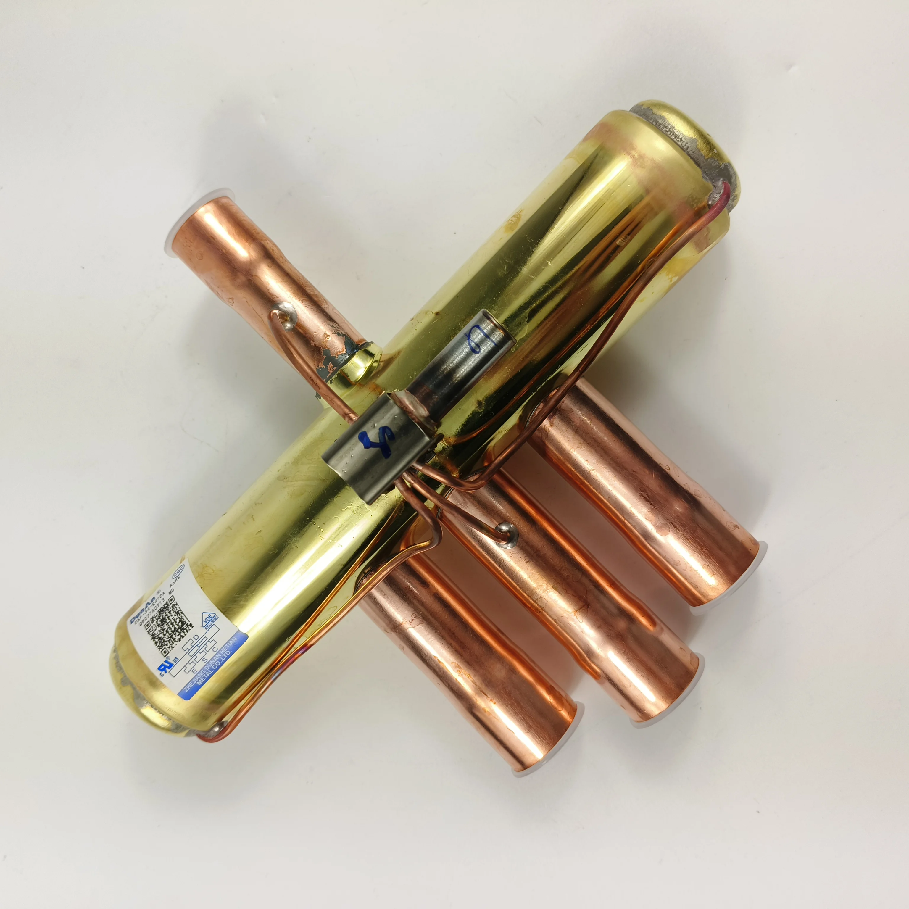 New Four-way Valve DSF-34-R410A 15500216000142 Reversing Valve with Coil for Multi Connected Central air Conditioning