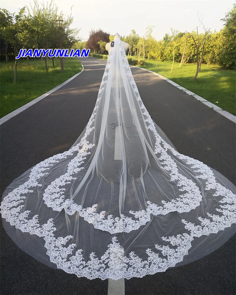 

Customized 100% real photos Cathedral Wedding Veils Long Lace Edge Bridal Veil with Comb Wedding Accessories Wedding Veil