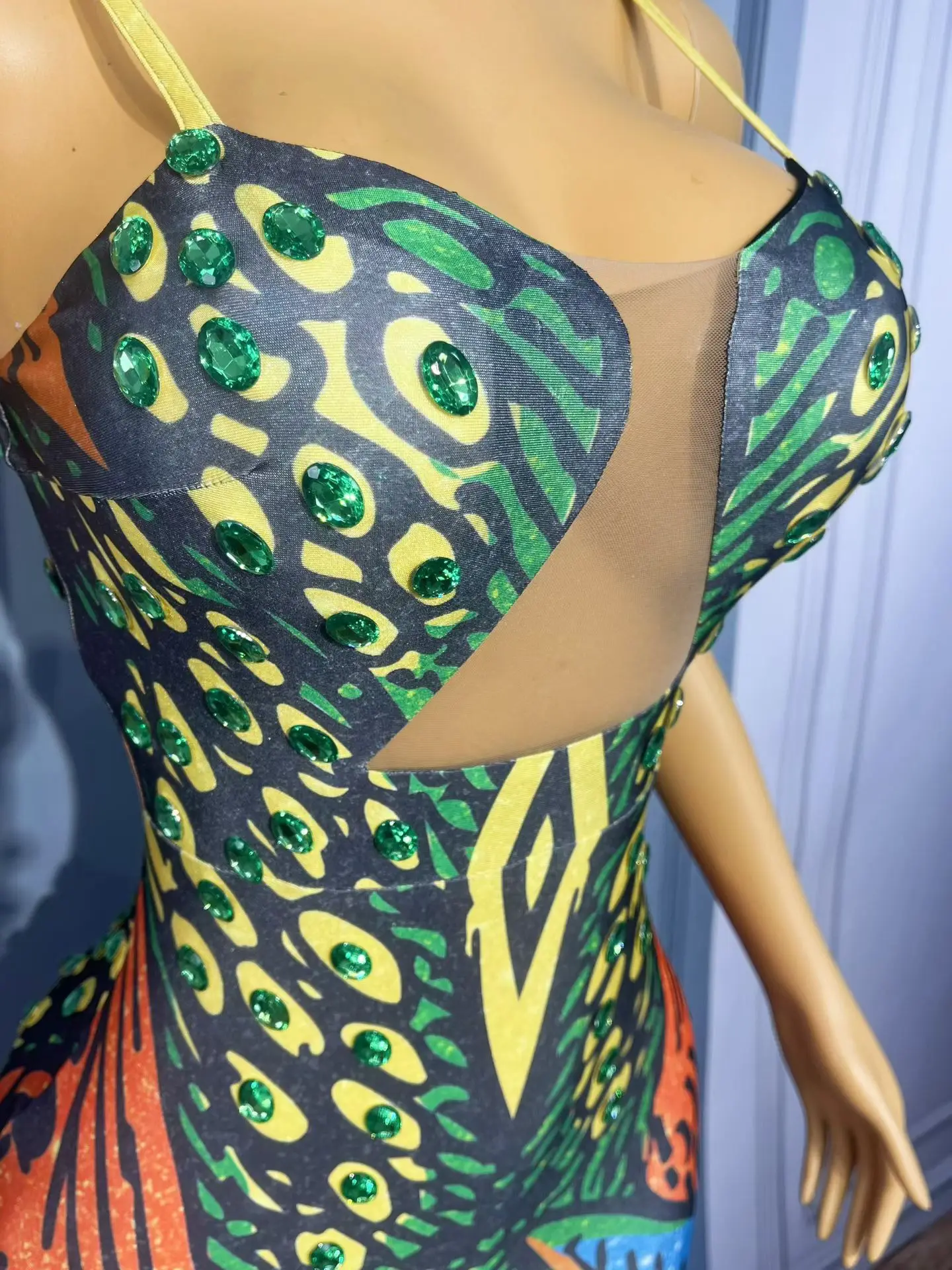 Qianzhenfeng Luxury Animal Mixed Print Dress Yellow Thin Strap Plunge Neck Mid Hollow Double High Split Nightclub Rave Outfit
