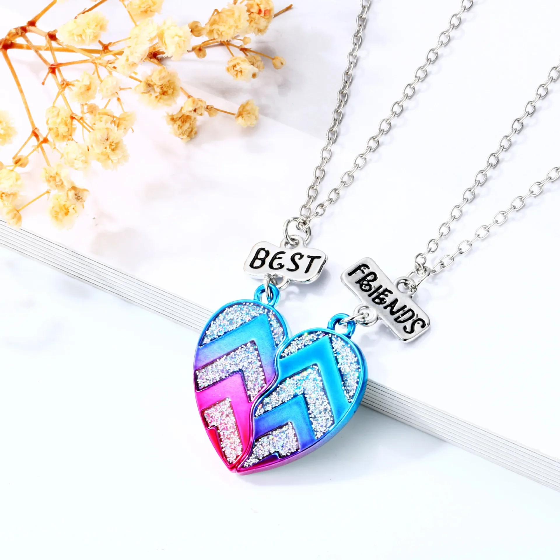 Fashion New Children's BFF Gradient Color Love Drop Oil Necklace Magnet Stitching Symphony Spray Paint Pendant Necklace