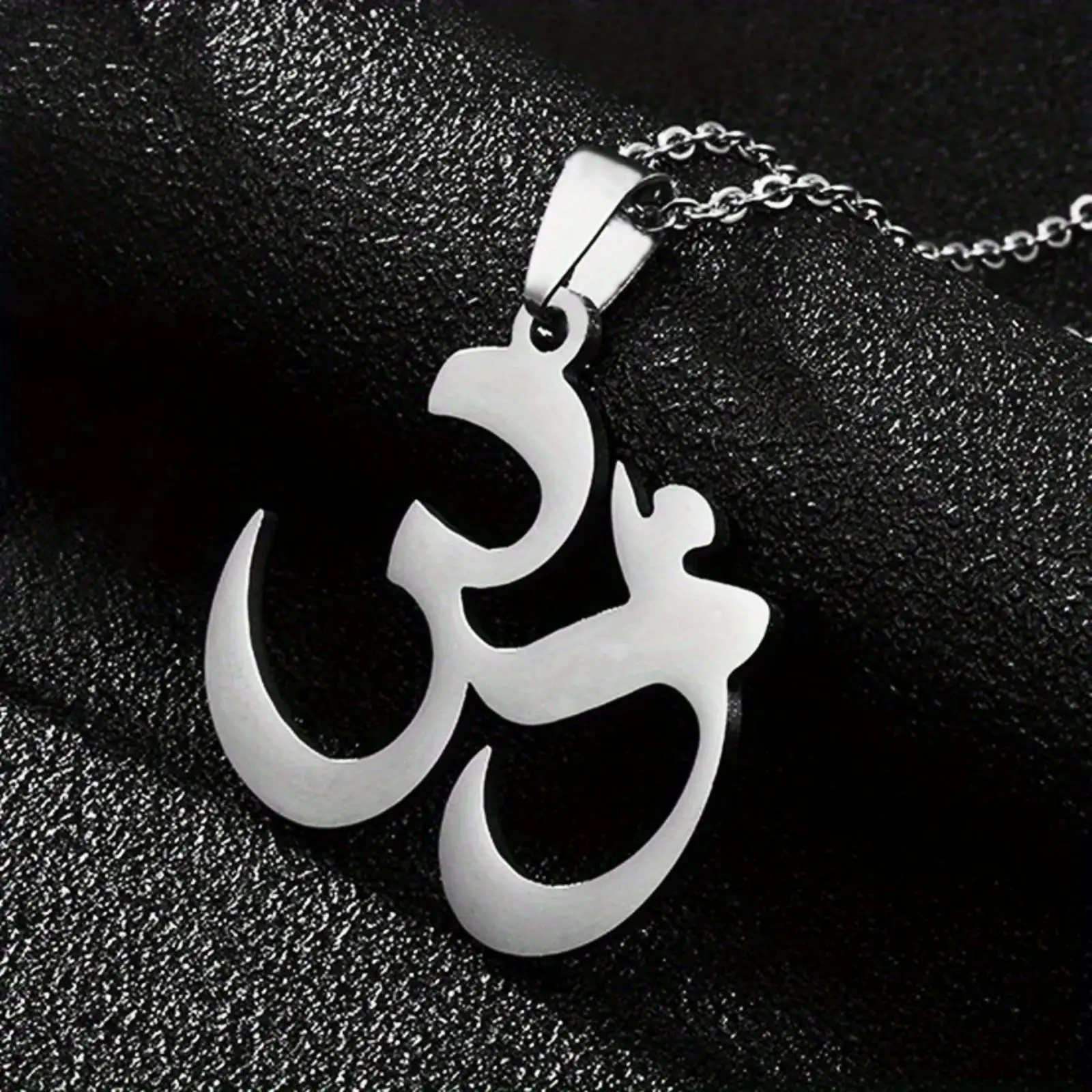 Om-Symbol Anhänger Halskette Edelstahl Hindu Yoga Aum Symbol Halsketten Spiritueller Meditationsschmuck für Männer und Frauen – Detail 3