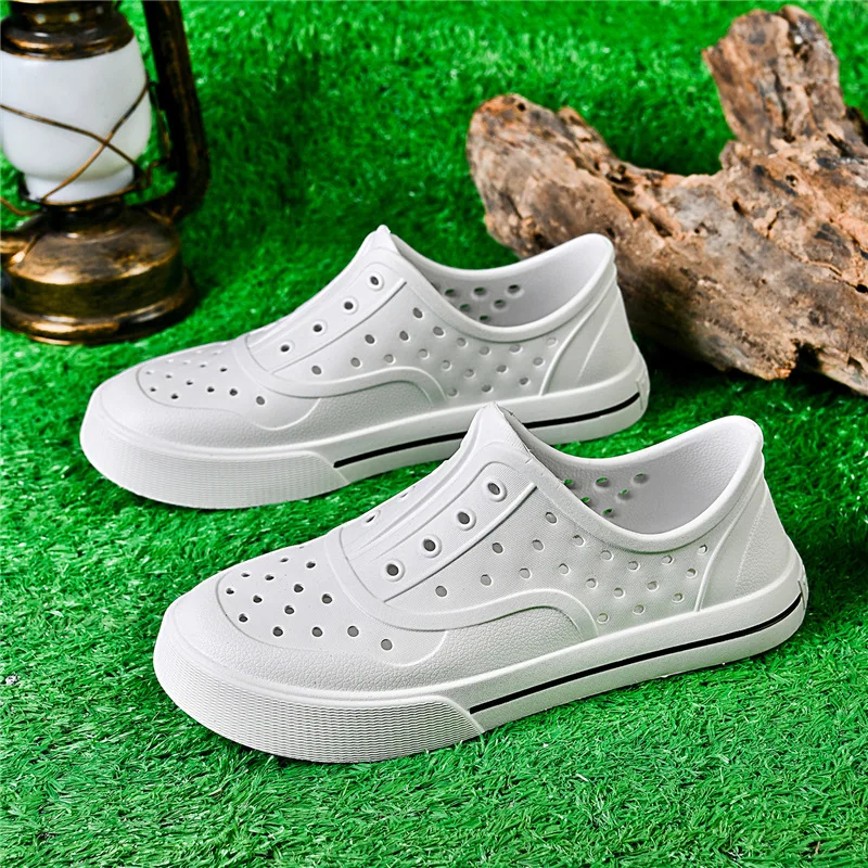 

Women Summer Couple Clogs Thick Sole Waterproof Casual Beach Shoes Sandals Slides for Ladies Gentlemen Durable Daily Wear Men