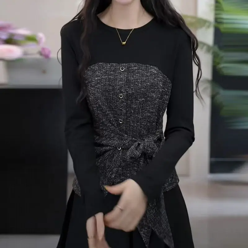 

Модная двухсекционная футболка с длинными рукавами и ремешками, новинка осени 2025 года, топ с неровкой талией